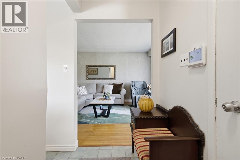 11 Summit Crescent, Guelph, Ontario  N1H 1S2 - Photo 5 - 40849199
