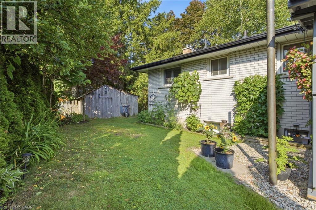 11 Summit Crescent, Guelph, Ontario  N1H 1S2 - Photo 37 - 40849199