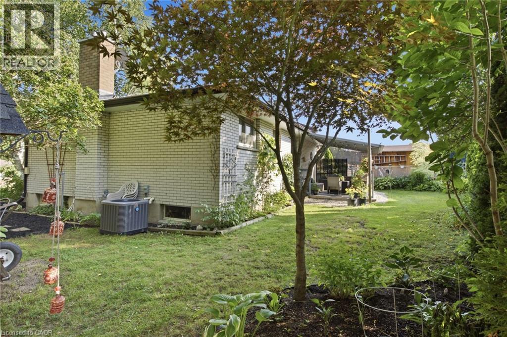 11 Summit Crescent, Guelph, Ontario  N1H 1S2 - Photo 39 - 40849199