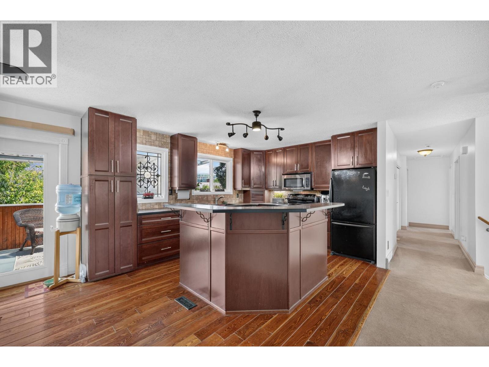 1045 Mitchell Road, Kelowna, British Columbia  V1X 3W7 - Photo 11 - 10396166