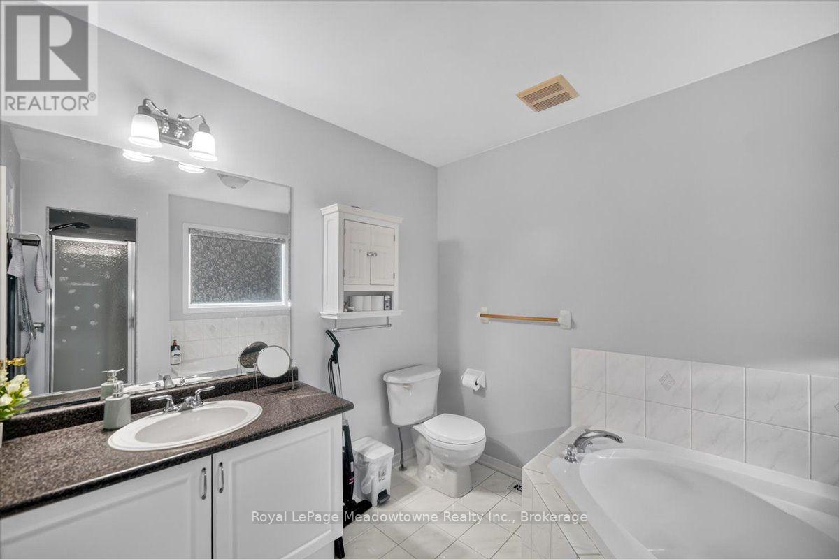 1138 Charlton Way, Milton (De Dempsey), Ontario  L9T 5Y8 - Photo 15 - W13635906