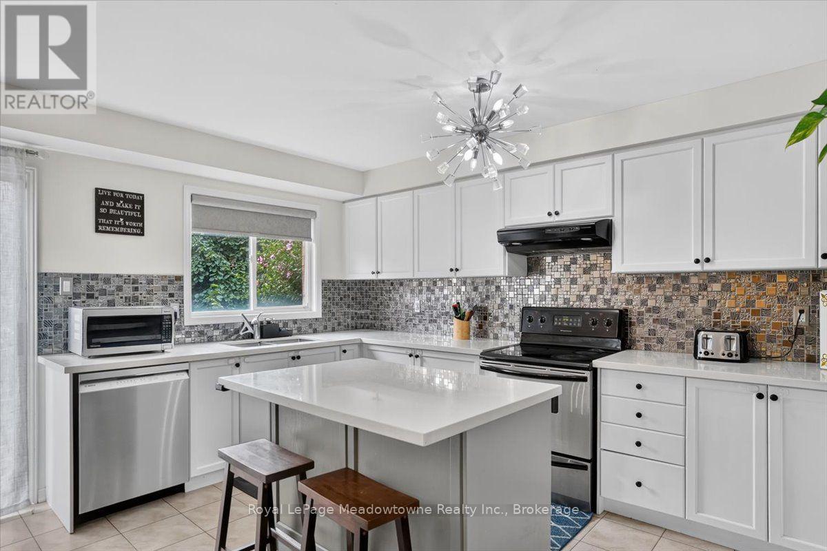 1138 Charlton Way, Milton (De Dempsey), Ontario  L9T 5Y8 - Photo 5 - W13635906