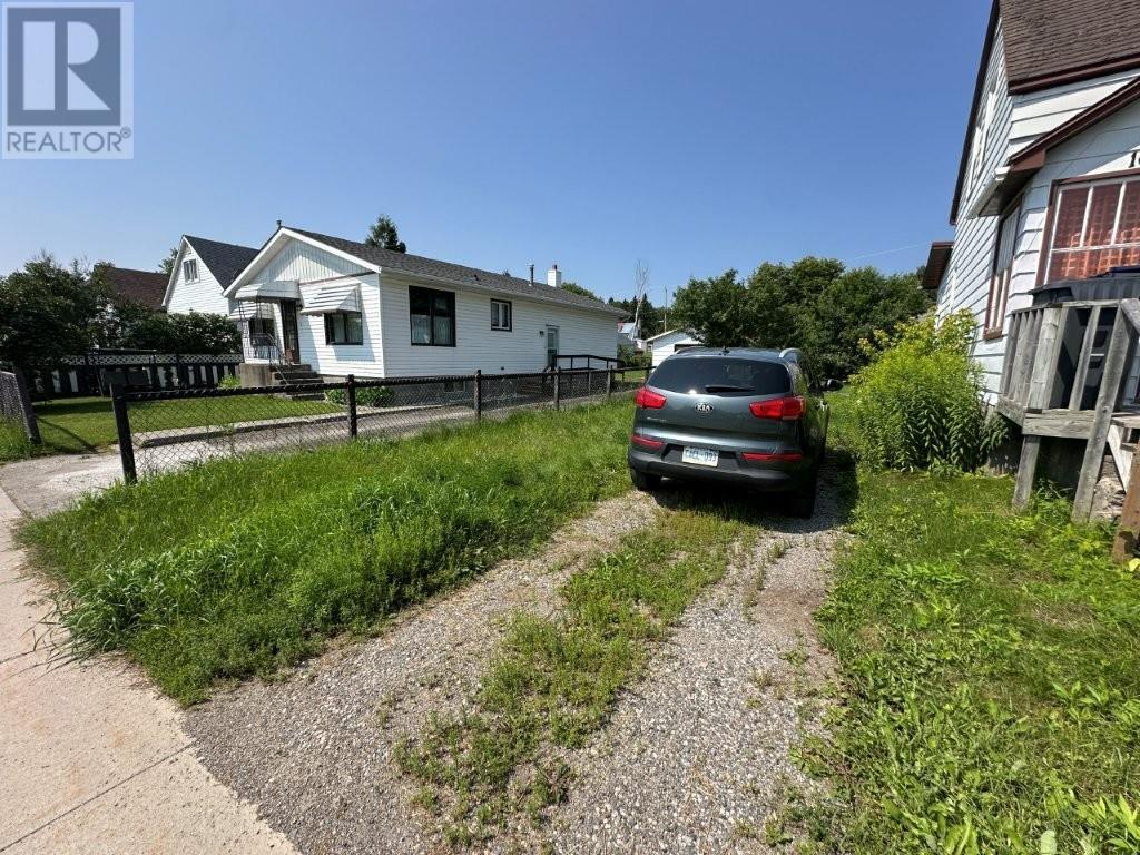 161 Bell Street, Nipigon, Ontario  P0T 2J0 - Photo 3 - TB2602231