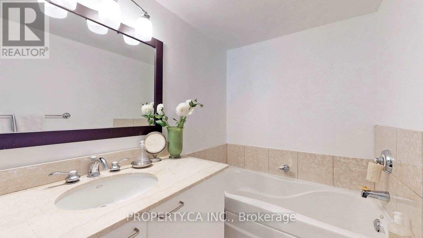 1110 - 80 Cumberland Street, Toronto (Annex), Ontario  M5R 3V1 - Photo 7 - C13635856