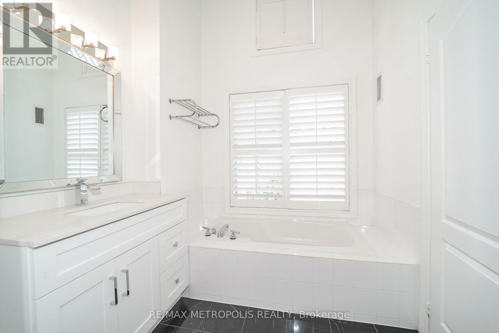 Th13 - 3 Rean Drive, Toronto, Ontario  M2K 3C2 - Photo 42 - C13635884