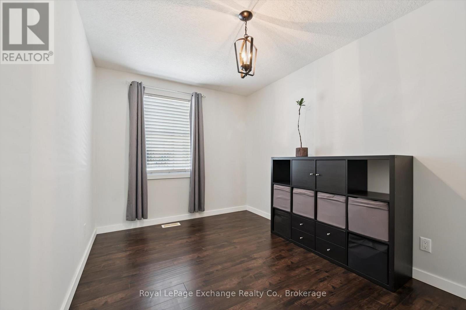 68 Elgin Street S, Cambridge, Ontario  N1R 5G5 - Photo 16 - X13635932