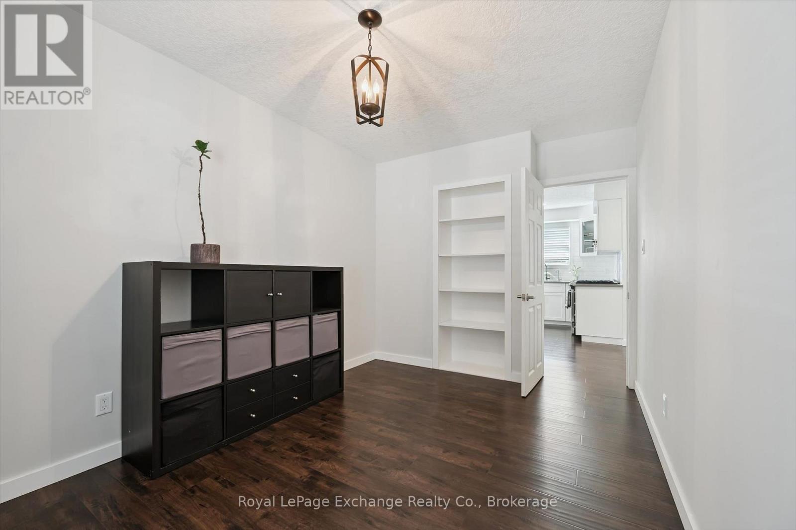 68 Elgin Street S, Cambridge, Ontario  N1R 5G5 - Photo 17 - X13635932