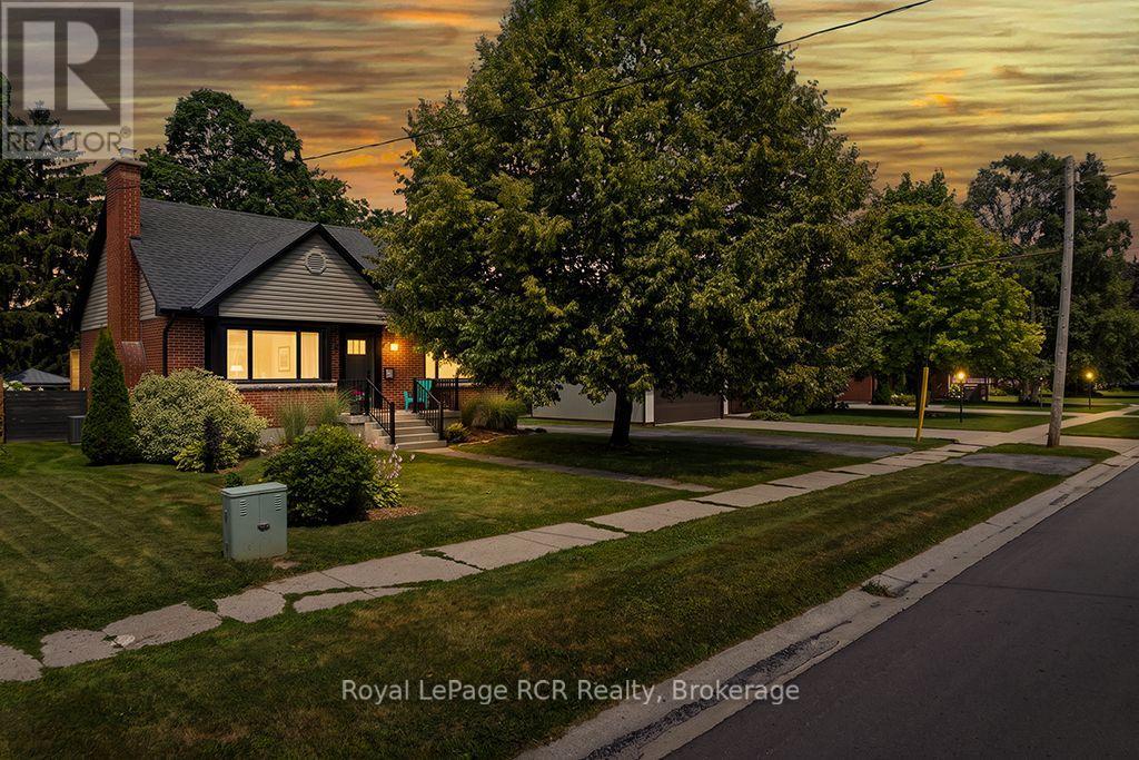 578 7th Street W, Owen Sound, Ontario  N4K 3L6 - Photo 2 - X13636096