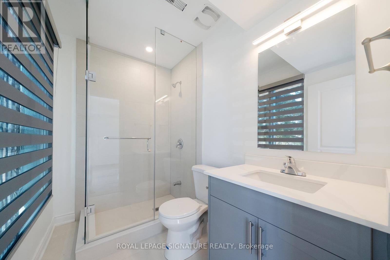 3 - 2052 Pharmacy Avenue, Toronto, Ontario  M1T 1H8 - Photo 7 - E13635846