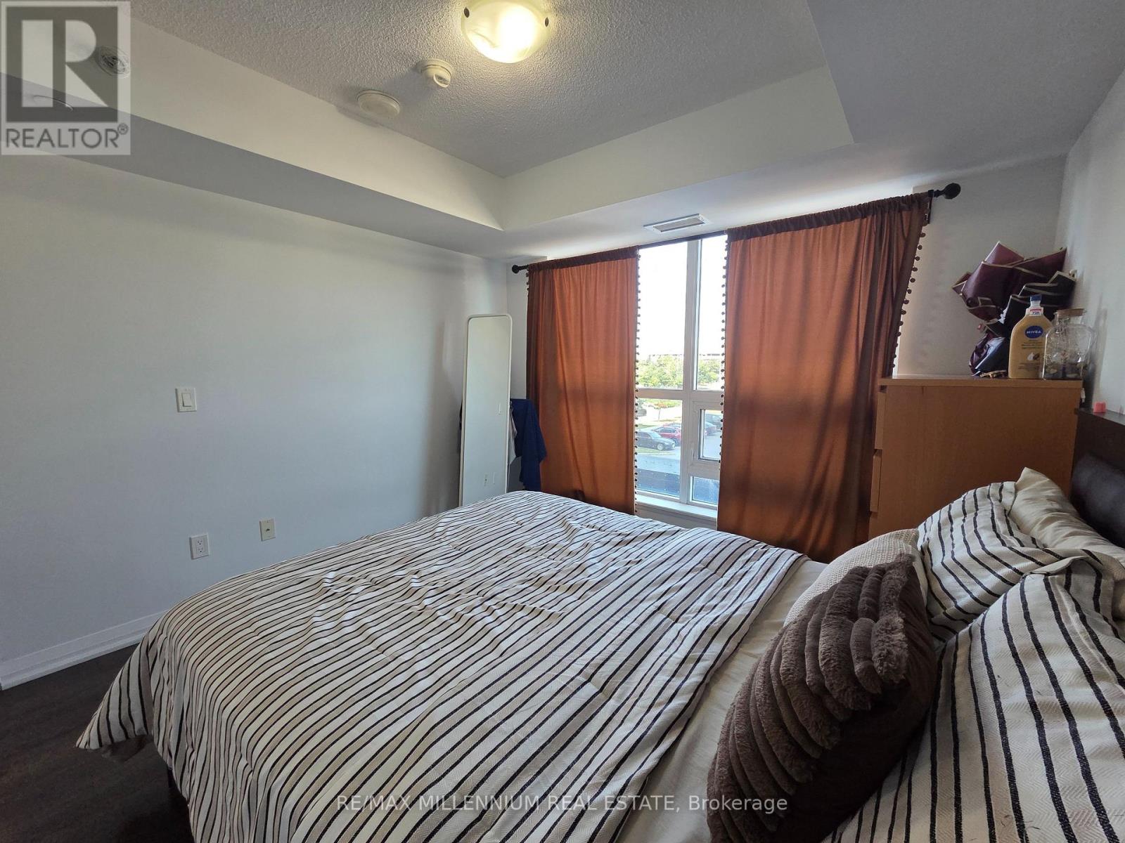 214 - 30 Meadowglen Place, Toronto, Ontario  M1G 0A6 - Photo 9 - E13635850