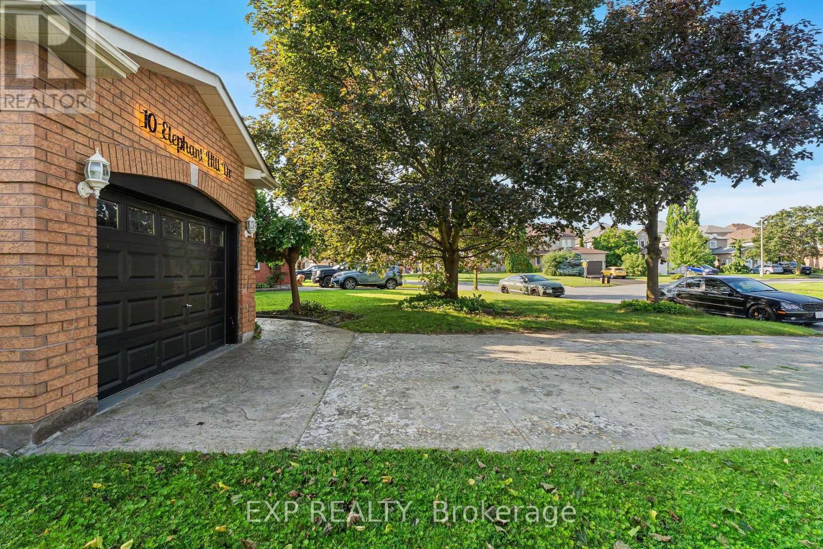 10 Elephant Hill Drive, Clarington, Ontario  L1C 4M5 - Photo 4 - E13635960
