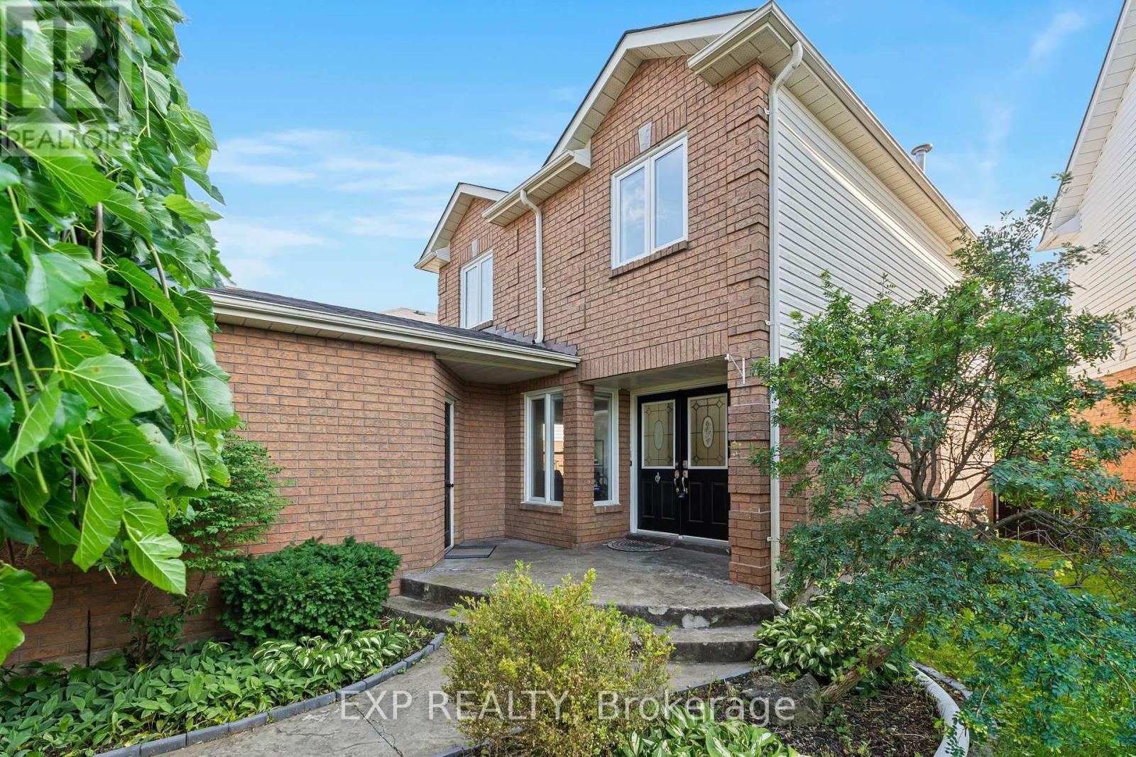 10 Elephant Hill Drive, Clarington, Ontario  L1C 4M5 - Photo 6 - E13635960