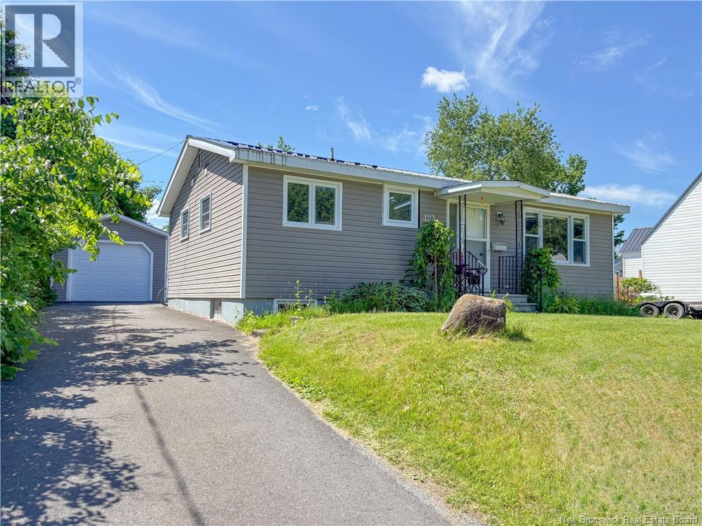 123 Cambridge Street, Woodstock, New Brunswick