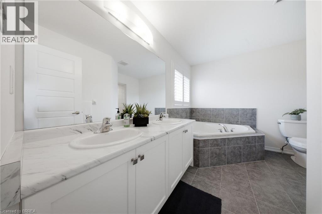 109 Longboat Run, Brantford, Ontario N3T 0R8 - Photo 32 - 40849513