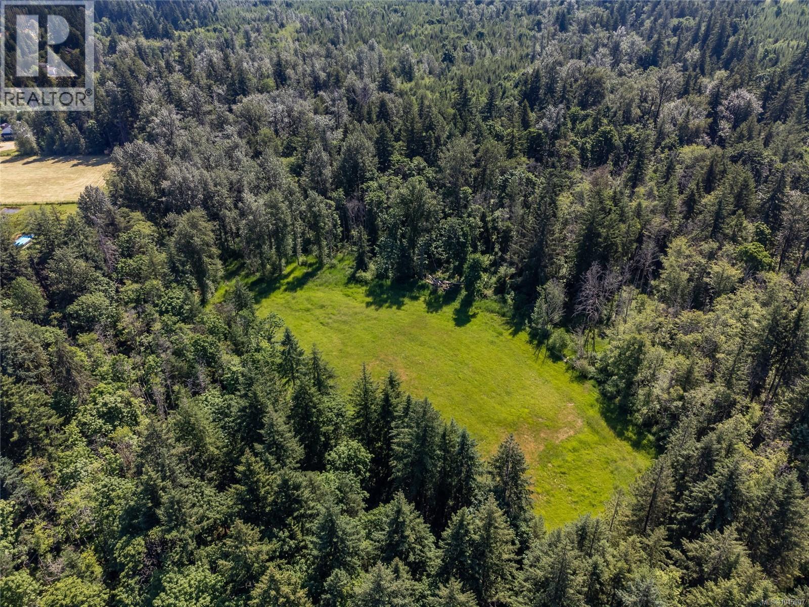 8598 Island Hwy N, Black Creek, British Columbia  V9N 1H3 - Photo 46 - 1045007