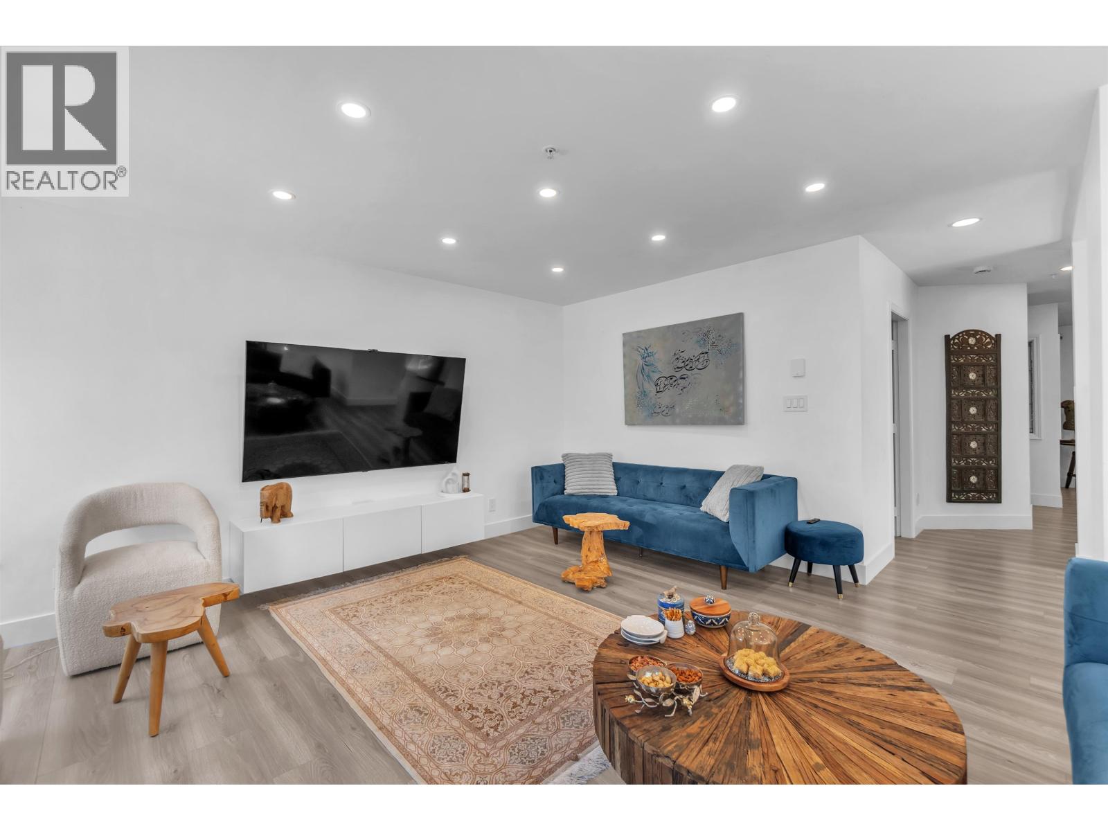 8 2425 Edgemont Boulevard, North Vancouver, British Columbia  V7P 2L2 - Photo 5 - R3144097