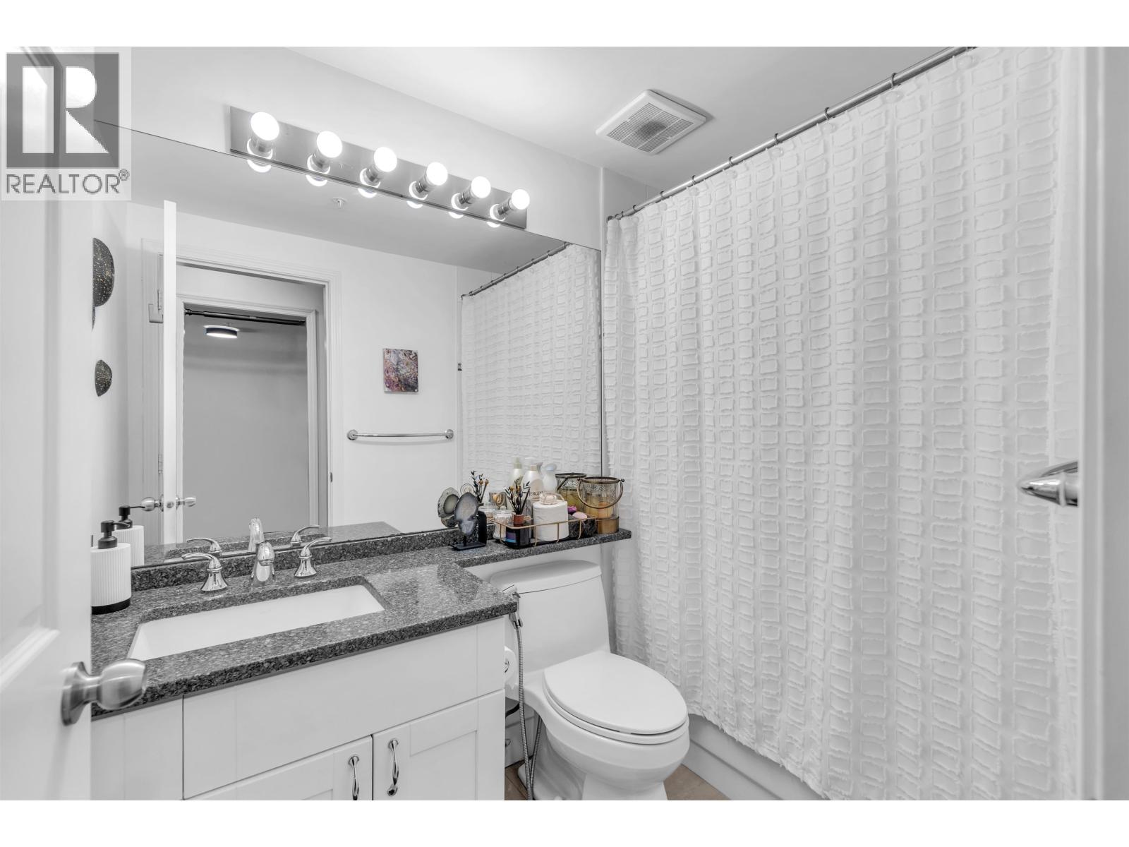 8 2425 Edgemont Boulevard, North Vancouver, British Columbia  V7P 2L2 - Photo 31 - R3144097