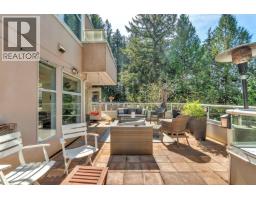 8 2425 EDGEMONT BOULEVARD, North Vancouver, British Columbia