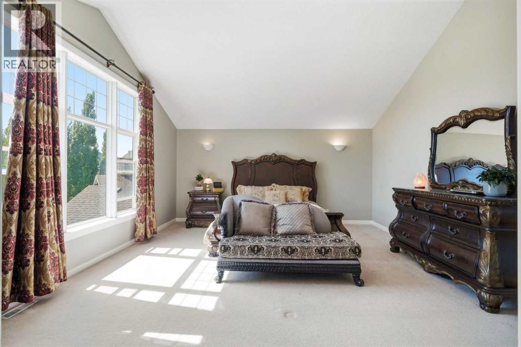 242 Tusslewood Grove NW, Calgary, Alberta  T3L 2Y4 - Photo 17 - A2333386