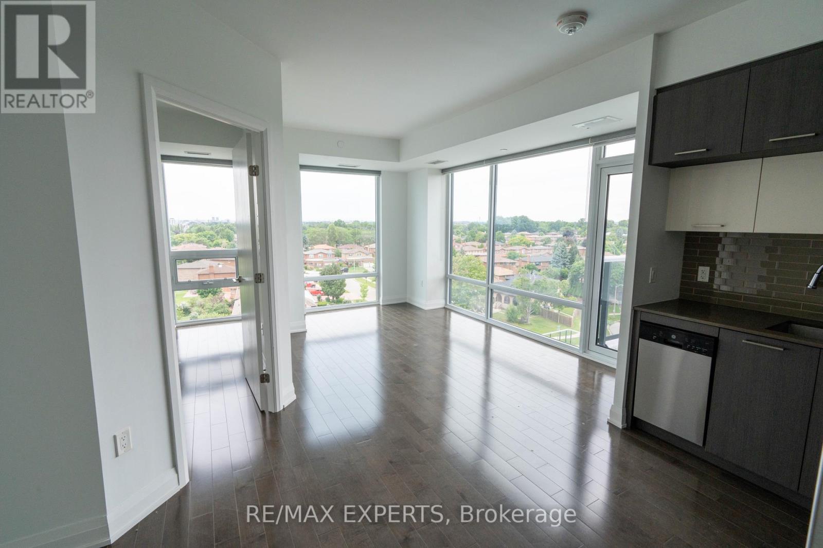 714 - 4800 Highway 7, Vaughan, Ontario L4L 1H8 - Photo 10 - N13635902