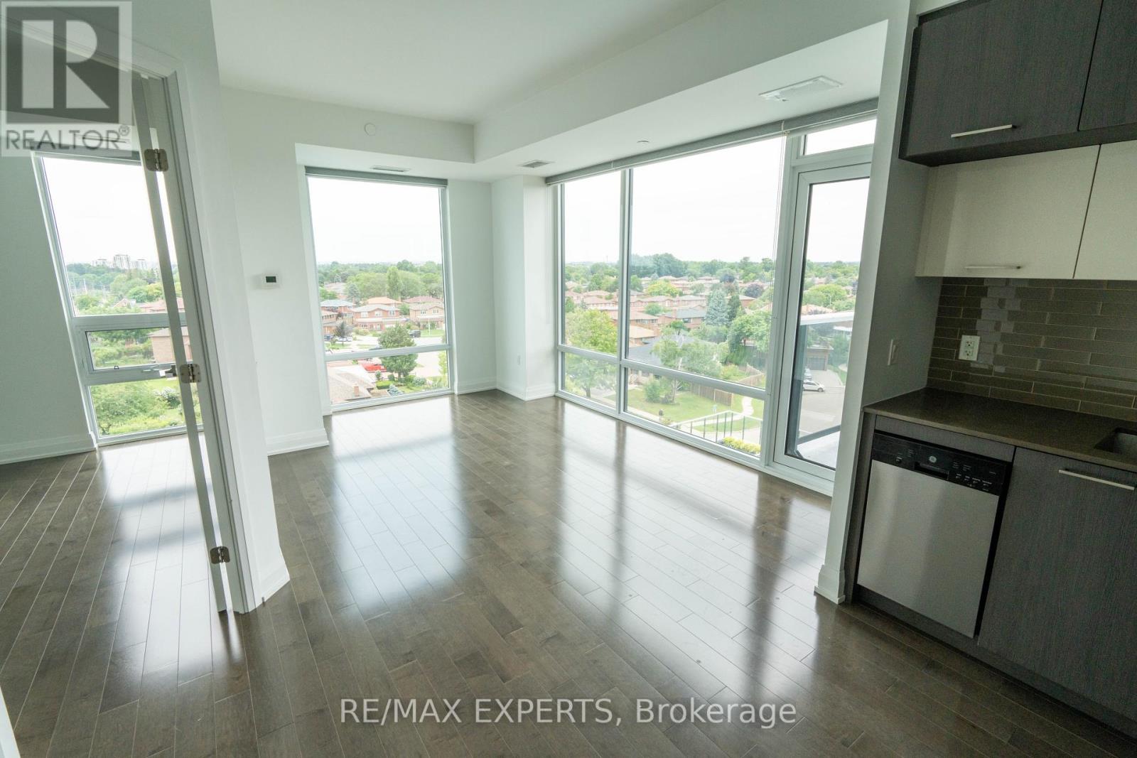 714 - 4800 Highway 7, Vaughan, Ontario L4L 1H8 - Photo 4 - N13635902