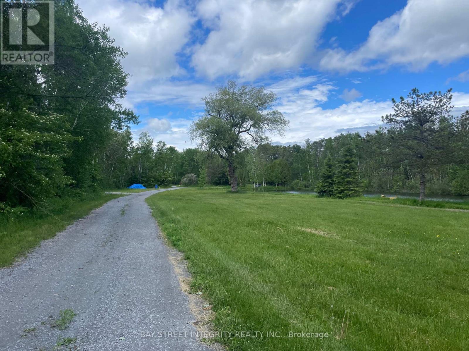 4909 Holborn Road, East Gwillimbury, Ontario  L0G 1M0 - Photo 11 - N13635924
