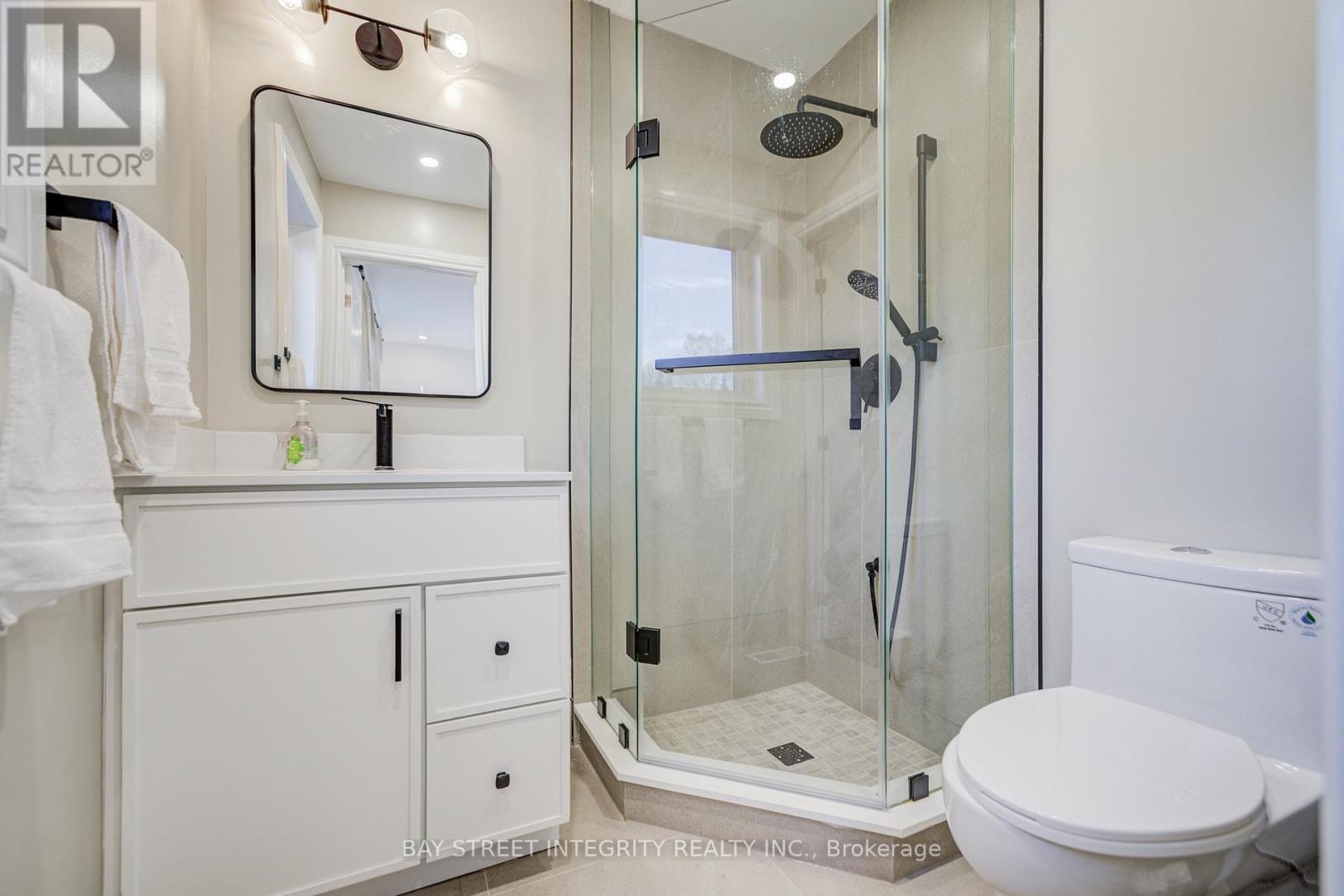 4909 Holborn Road, East Gwillimbury, Ontario  L0G 1M0 - Photo 23 - N13635924