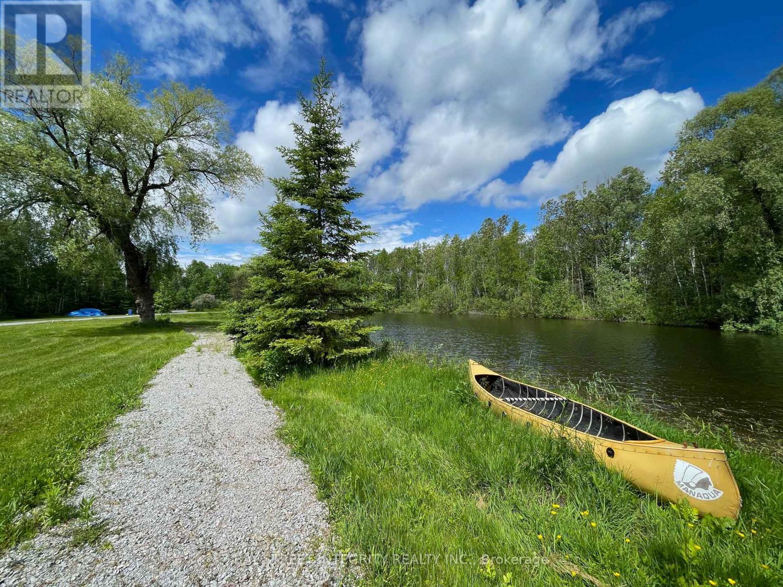 4909 Holborn Road, East Gwillimbury, Ontario  L0G 1M0 - Photo 3 - N13635924