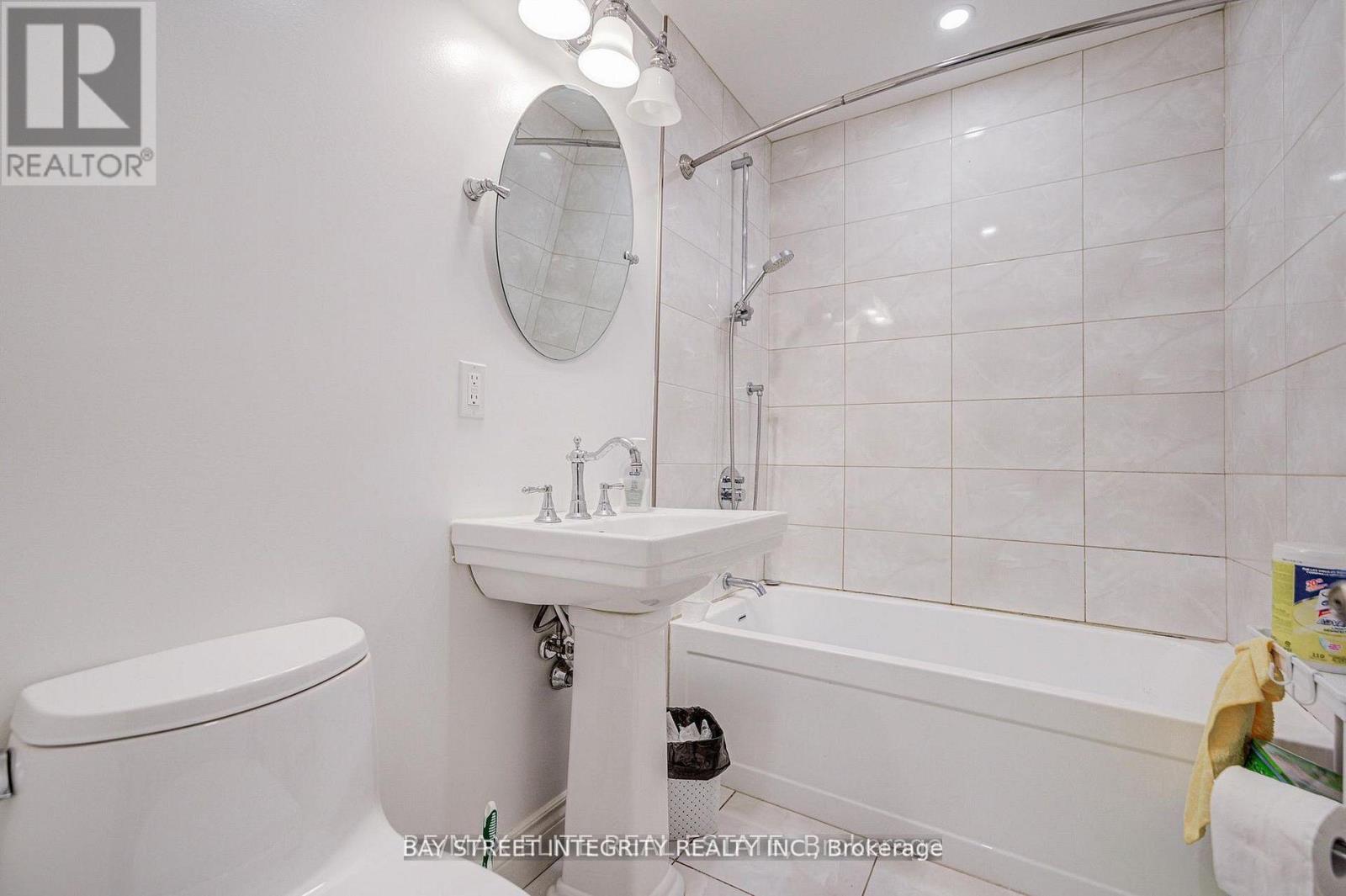 4909 Holborn Road, East Gwillimbury, Ontario  L0G 1M0 - Photo 35 - N13635924
