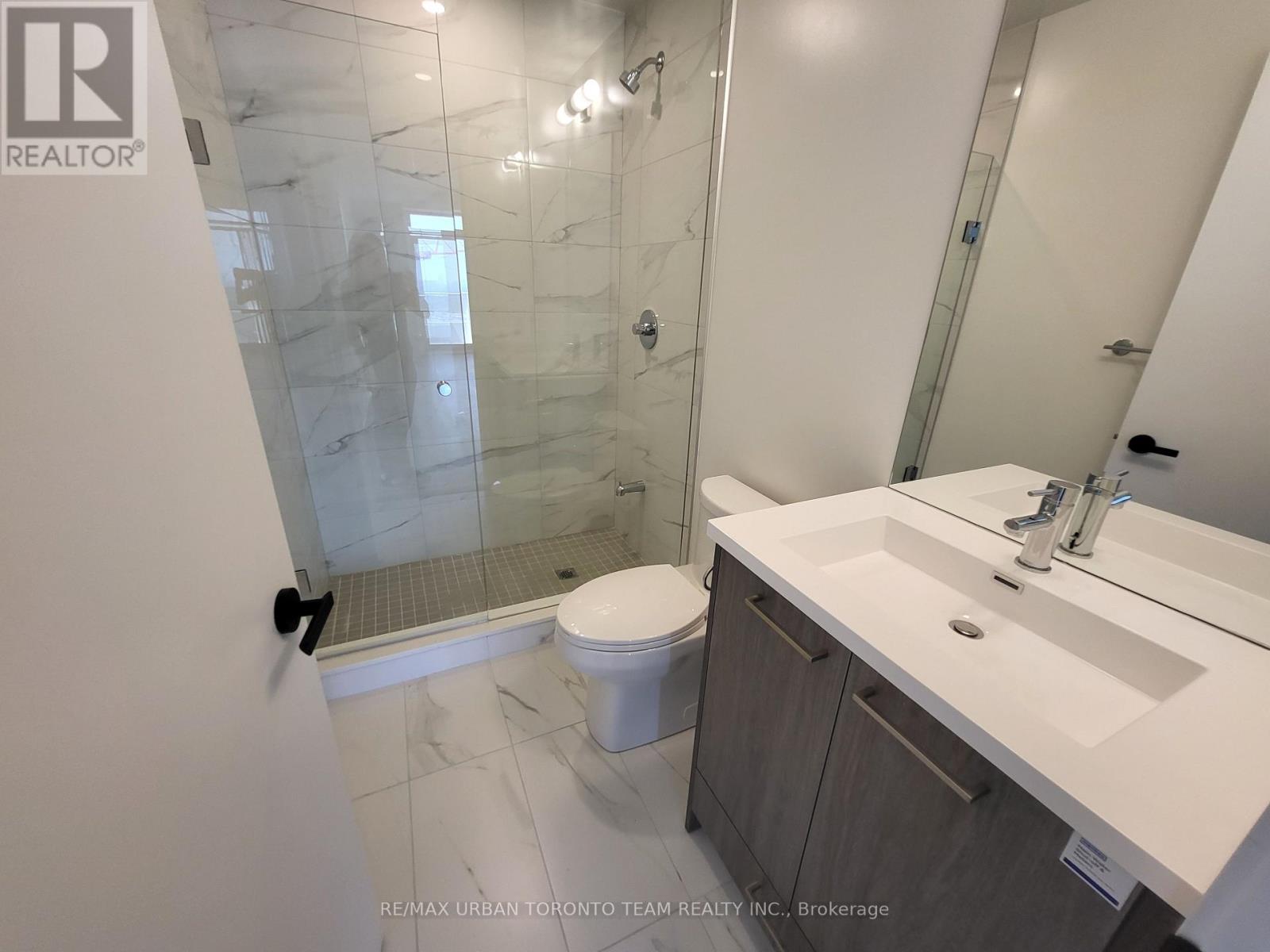 1612 - 28 Interchange Way, Vaughan, Ontario  L4K 0P8 - Photo 11 - N13636052