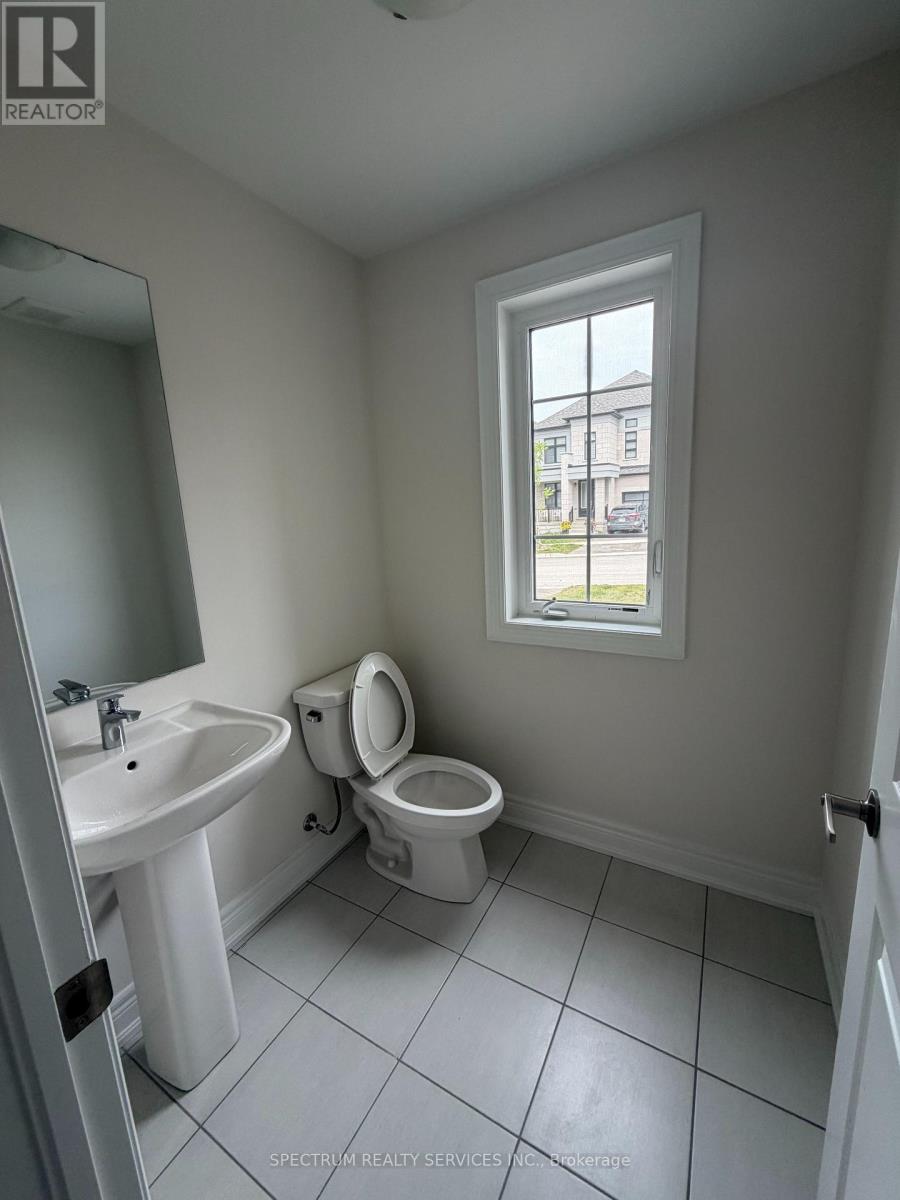 177 Rowe Street, Bradford West Gwillimbury (Bond Head), Ontario  L3Z 4N2 - Photo 12 - N13636088