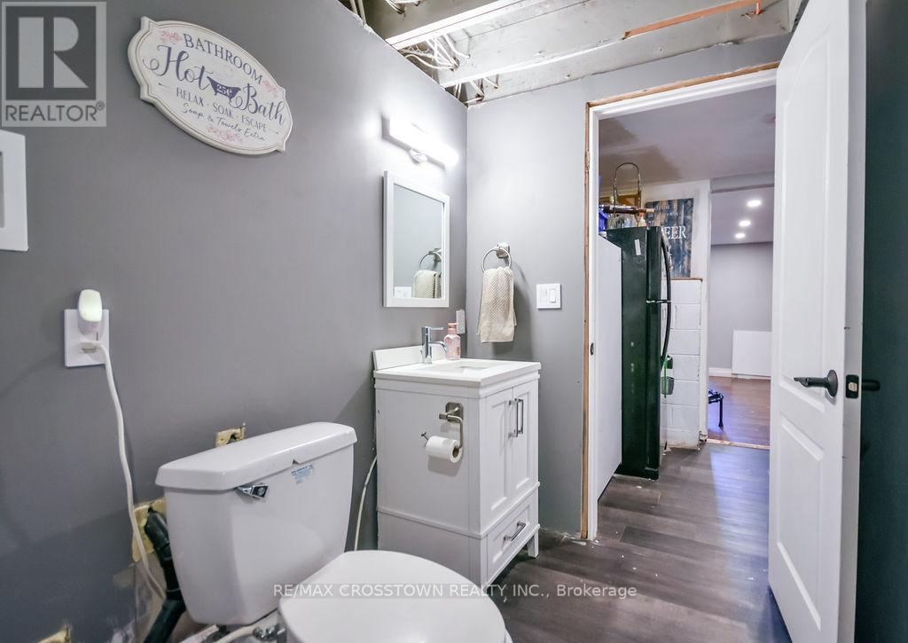 461 Barnes Avenue, Tay, Ontario  L0K 1R0 - Photo 37 - S13635900