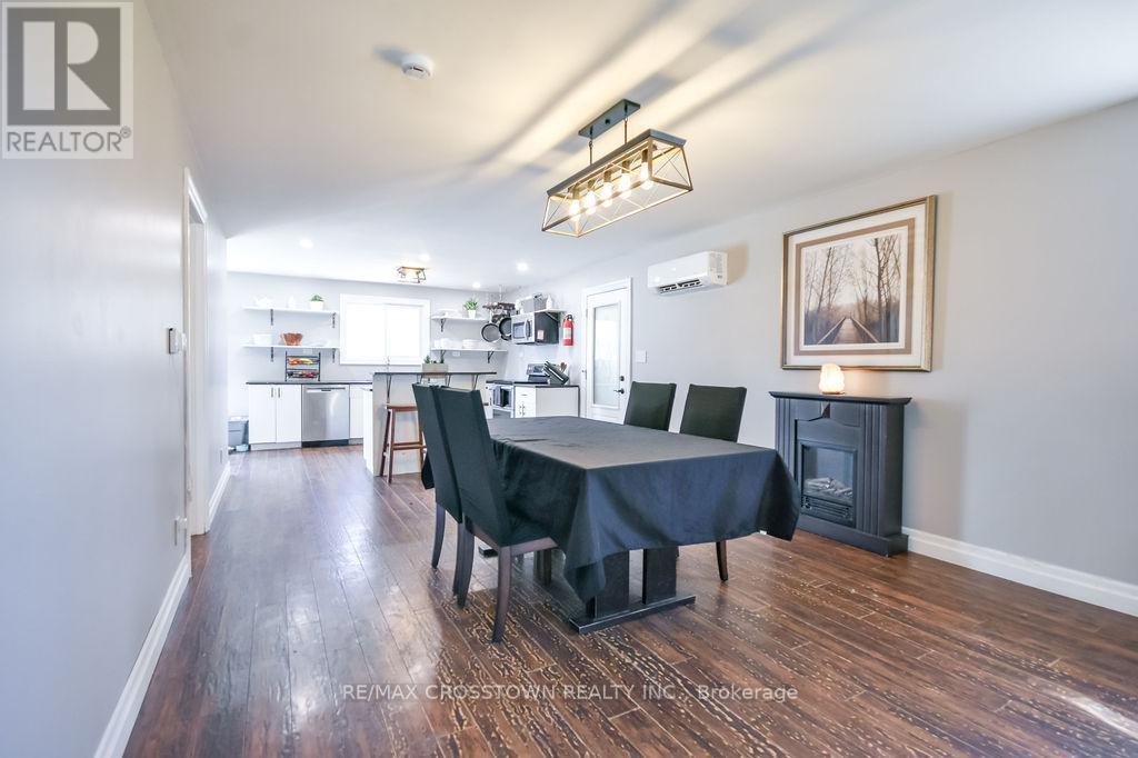 461 Barnes Avenue, Tay, Ontario  L0K 1R0 - Photo 8 - S13635900