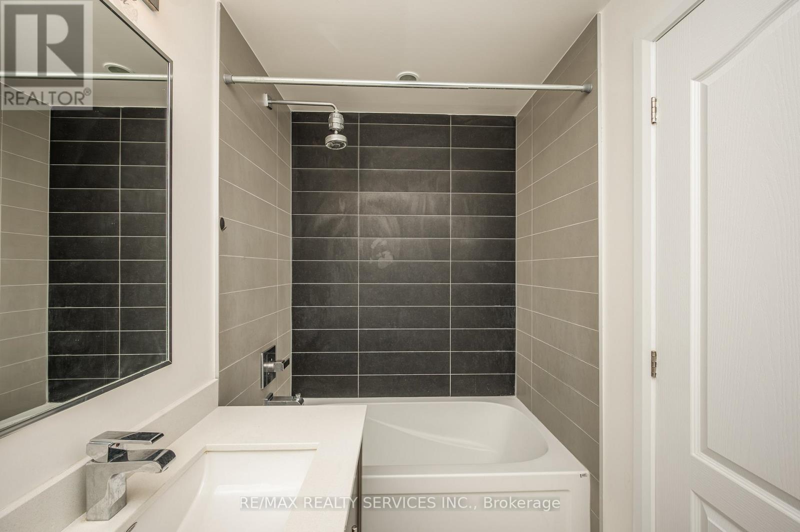 624 - 2480 Prince Michael Drive, Oakville (Jc Joshua Creek), Ontario  L6H 0H1 - Photo 31 - W13635872