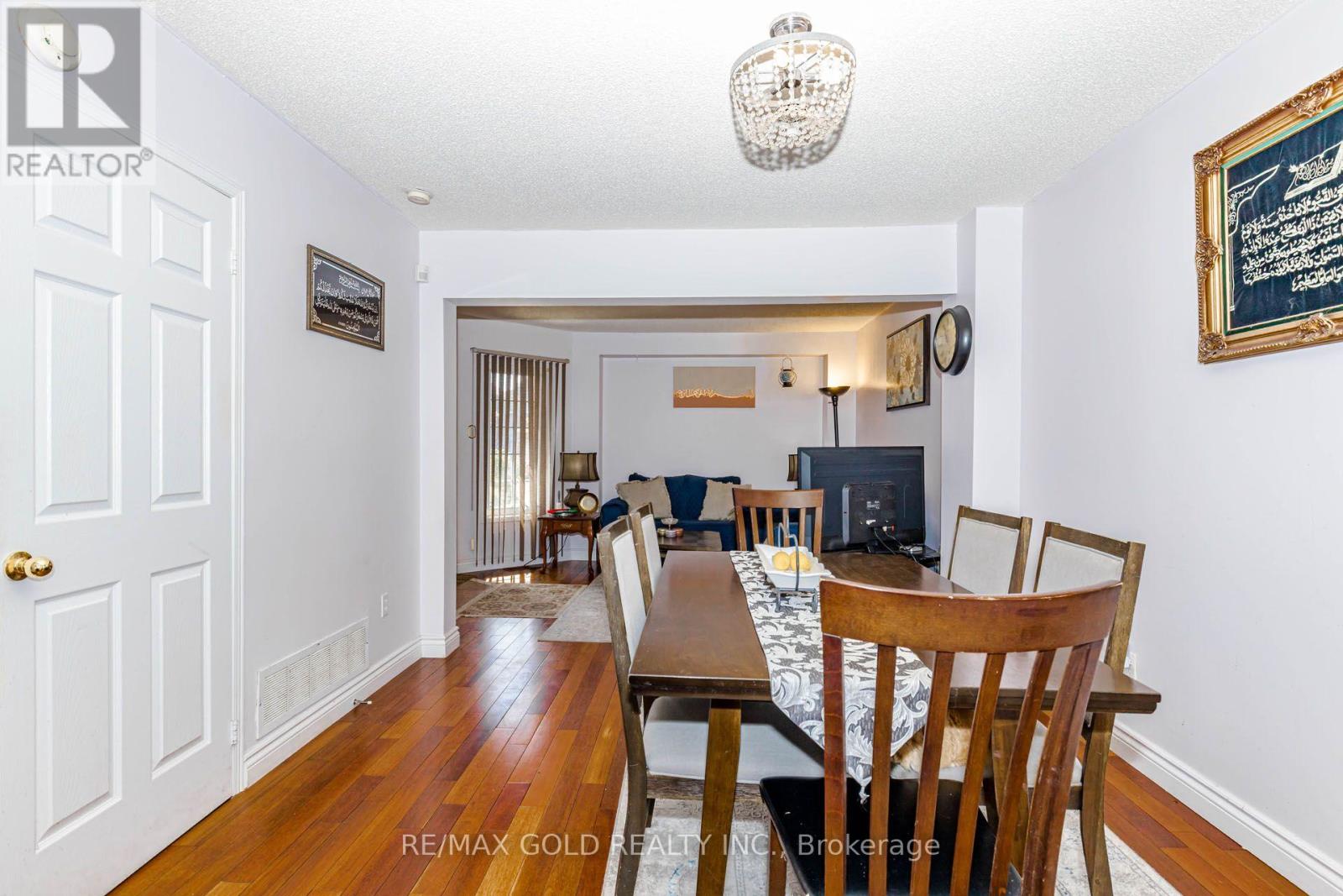 12 Mccleave Crescent, Brampton, Ontario  L6Y 4Z6 - Photo 13 - W13635876