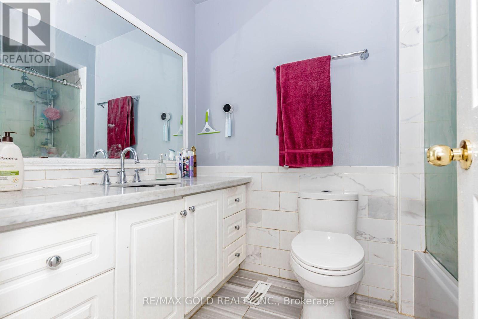 12 Mccleave Crescent, Brampton, Ontario  L6Y 4Z6 - Photo 32 - W13635876