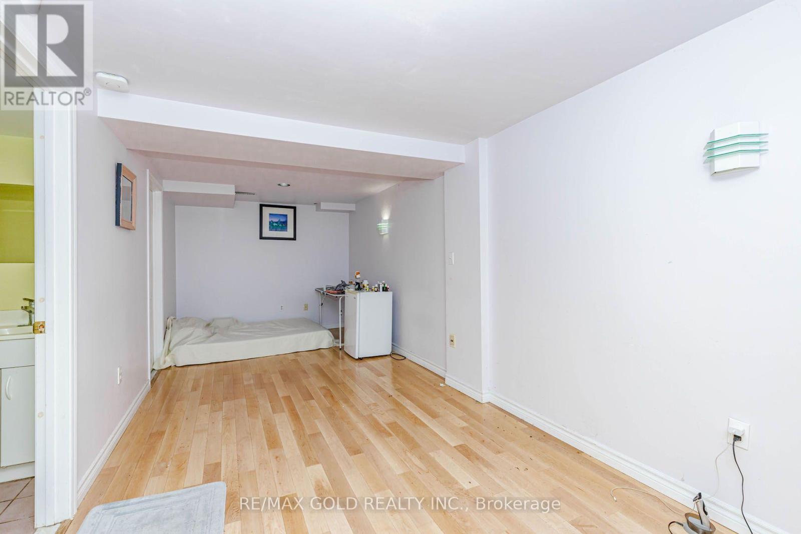 12 Mccleave Crescent, Brampton, Ontario  L6Y 4Z6 - Photo 36 - W13635876