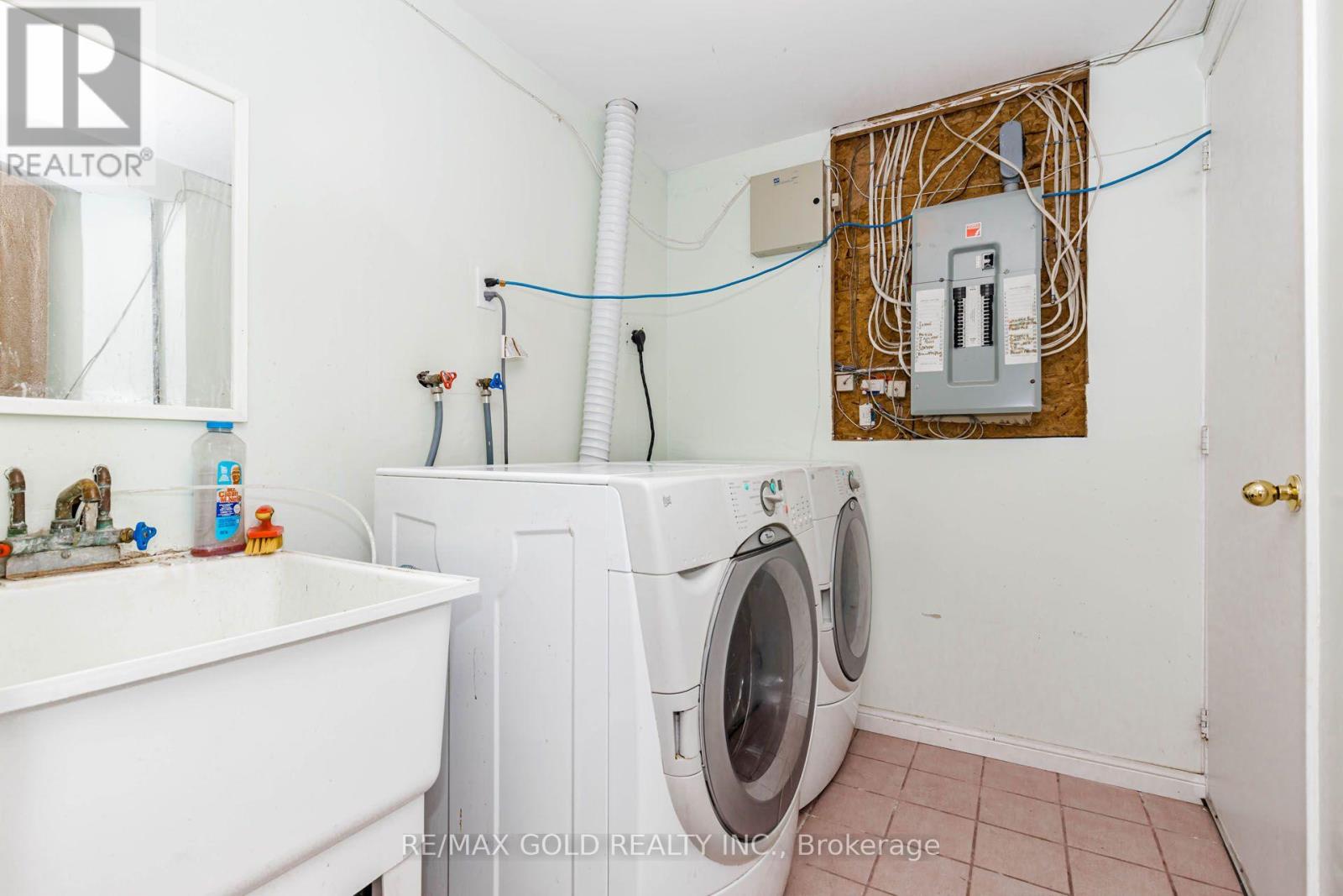 12 Mccleave Crescent, Brampton, Ontario  L6Y 4Z6 - Photo 42 - W13635876