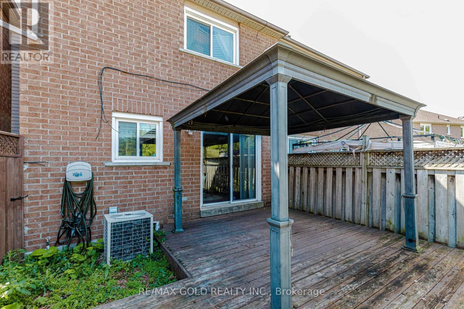 12 Mccleave Crescent, Brampton, Ontario  L6Y 4Z6 - Photo 45 - W13635876