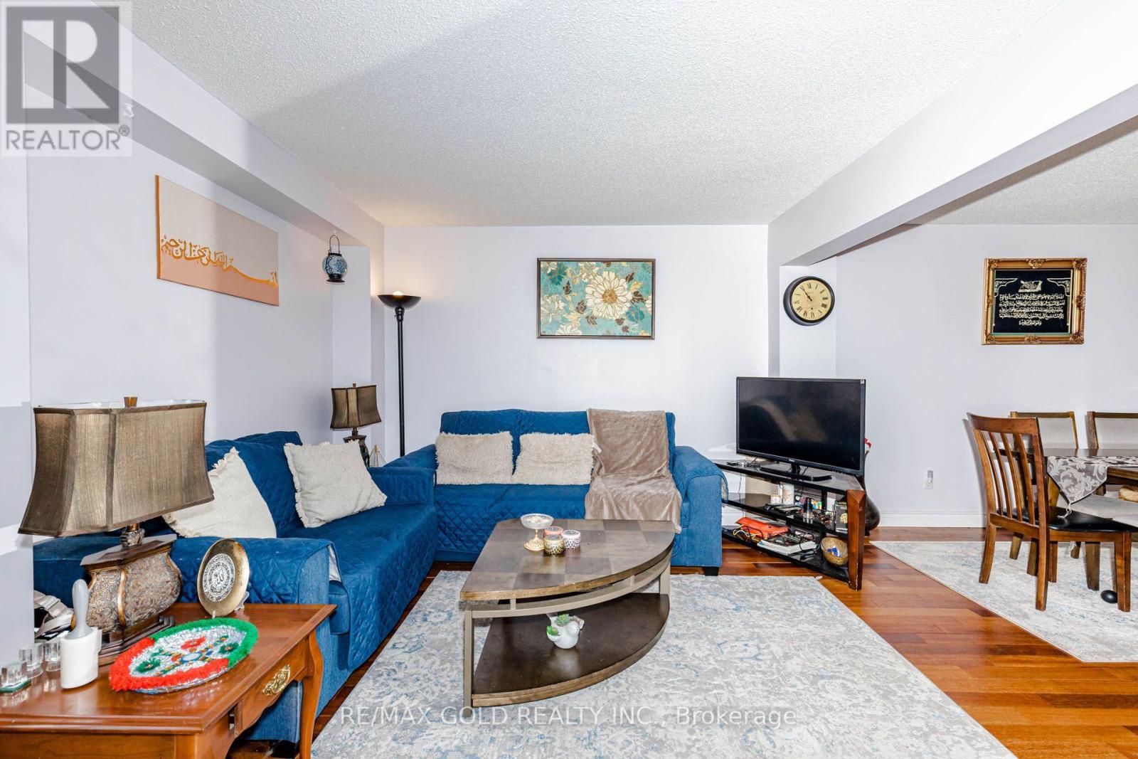 12 Mccleave Crescent, Brampton, Ontario  L6Y 4Z6 - Photo 6 - W13635876