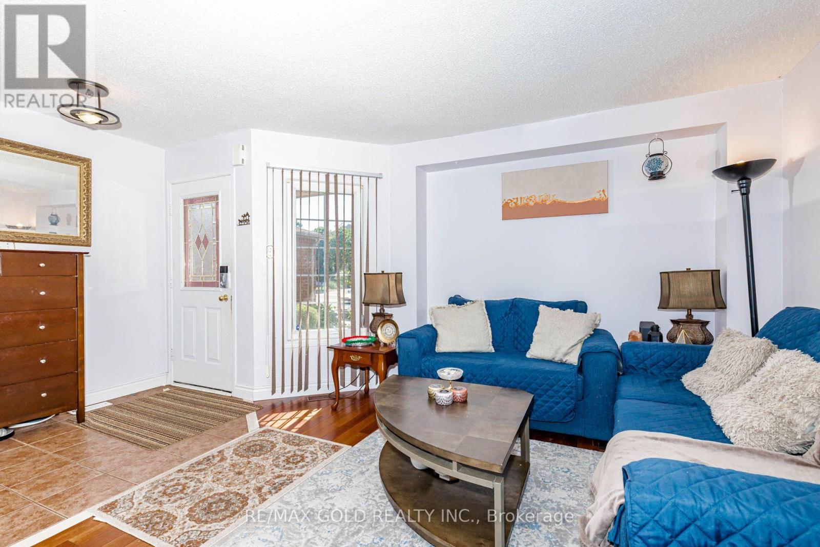 12 Mccleave Crescent, Brampton, Ontario  L6Y 4Z6 - Photo 9 - W13635876