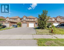 12 MCCLEAVE CRESCENT, Brampton, Ontario