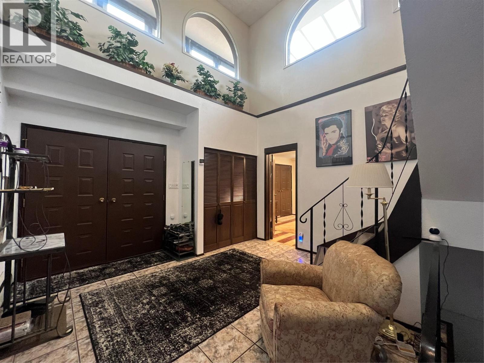 808 96 Avenue, Dawson Creek, British Columbia  V1G 1K7 - Photo 3 - 10396232