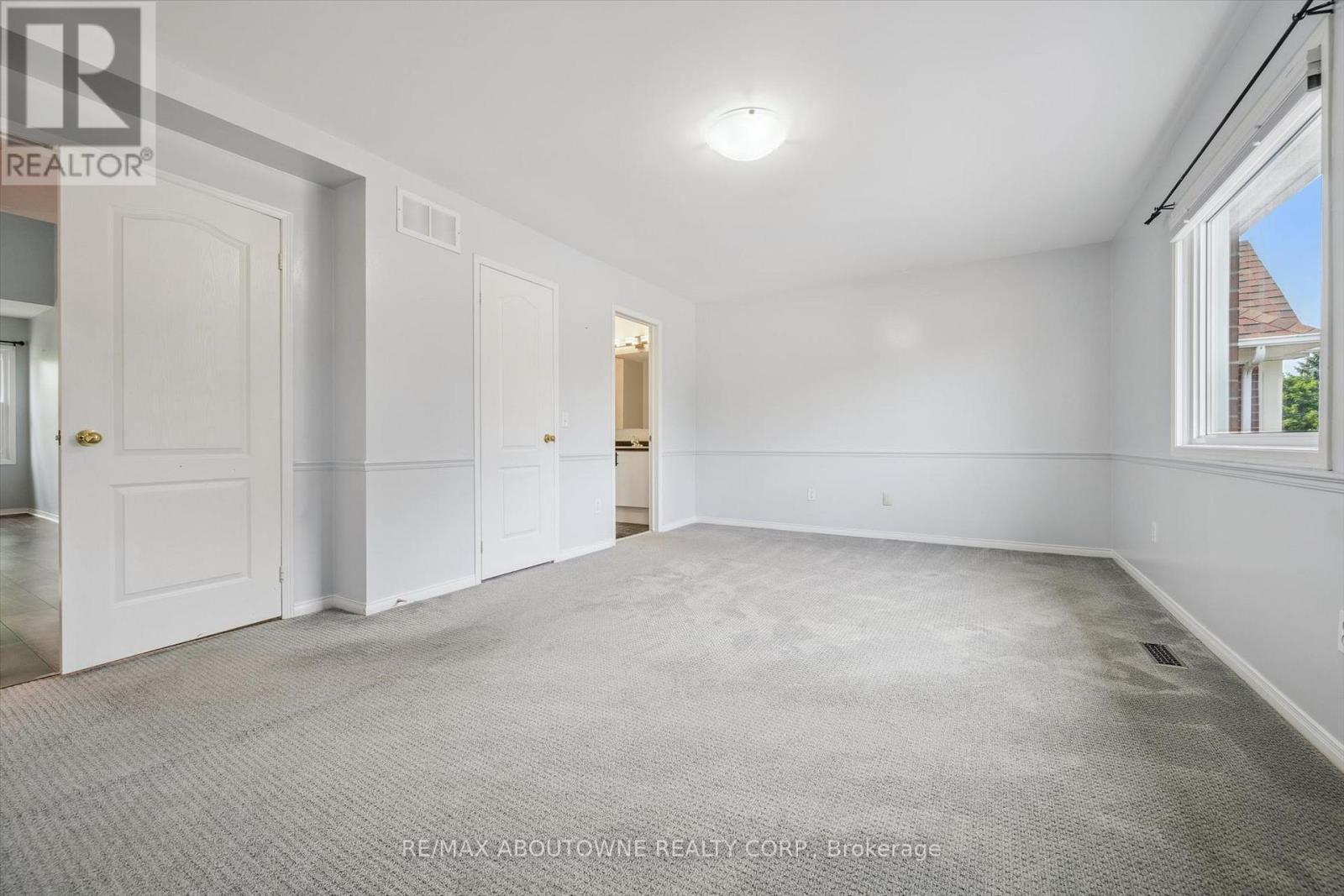 2456 Sixth Line, Oakville, Ontario  L6H 5Z8 - Photo 21 - W13635980
