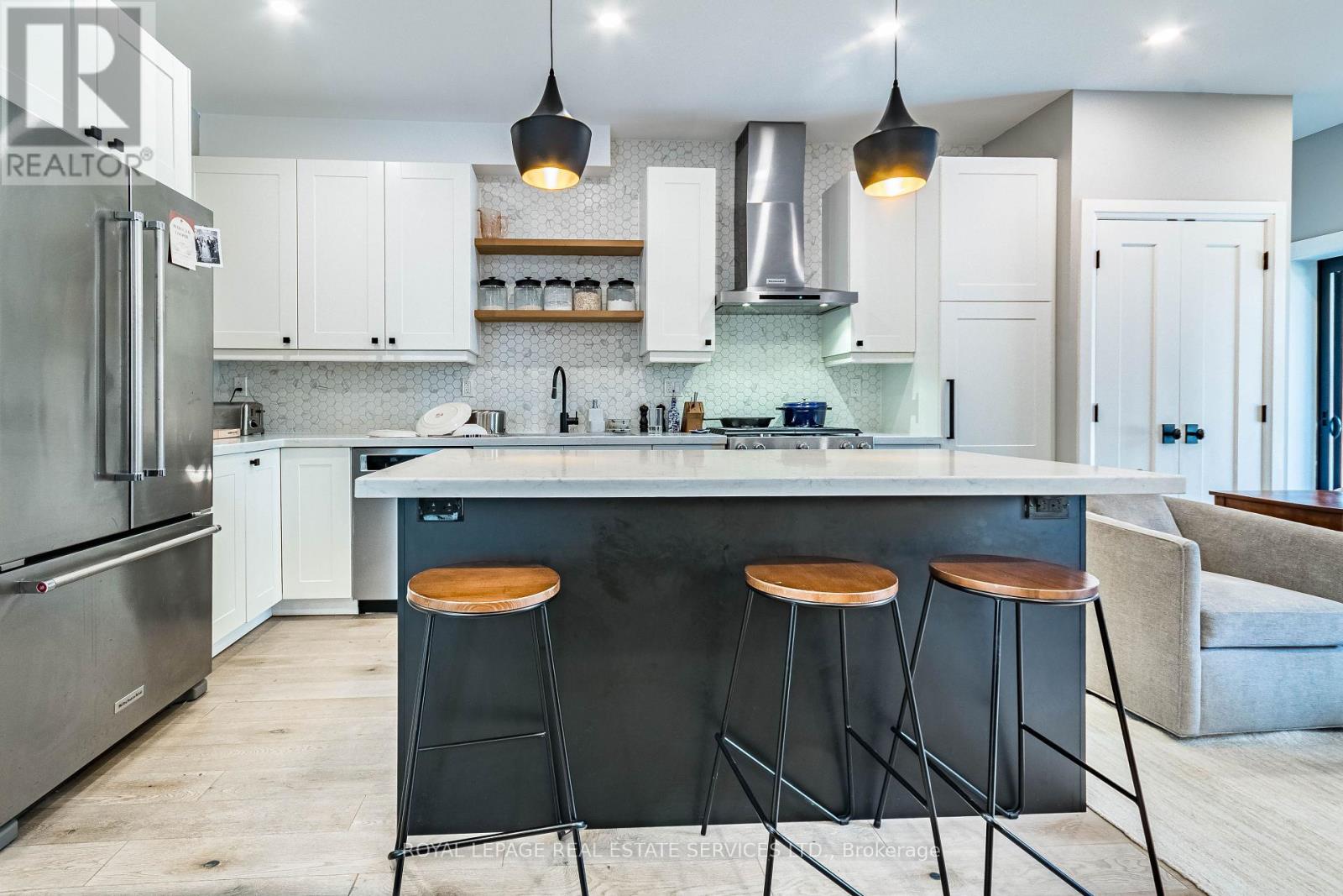 238 Garden Avenue, Toronto, Ontario  M6R 1J1 - Photo 24 - W13636046