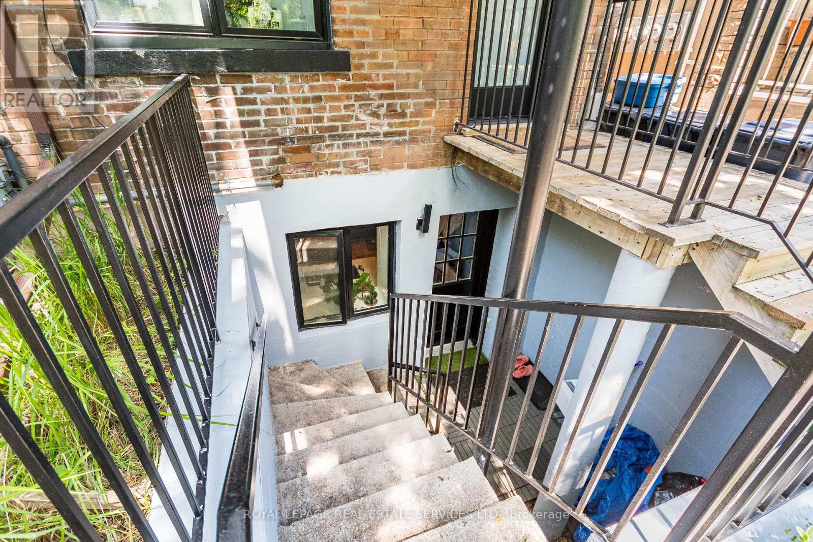 238 Garden Avenue, Toronto, Ontario  M6R 1J1 - Photo 32 - W13636046