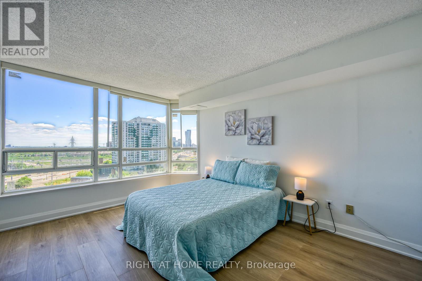 1408 - 50 Kingsbridge Garden Circle, Mississauga, Ontario  L5R 1Y2 - Photo 11 - W13636050
