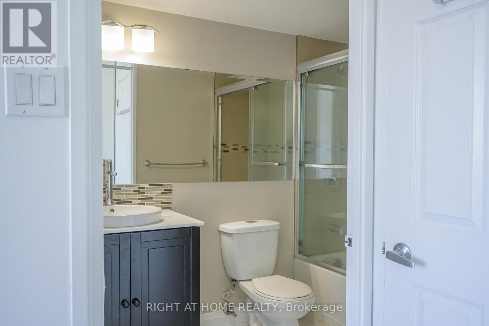 1408 - 50 Kingsbridge Garden Circle, Mississauga, Ontario  L5R 1Y2 - Photo 17 - W13636050