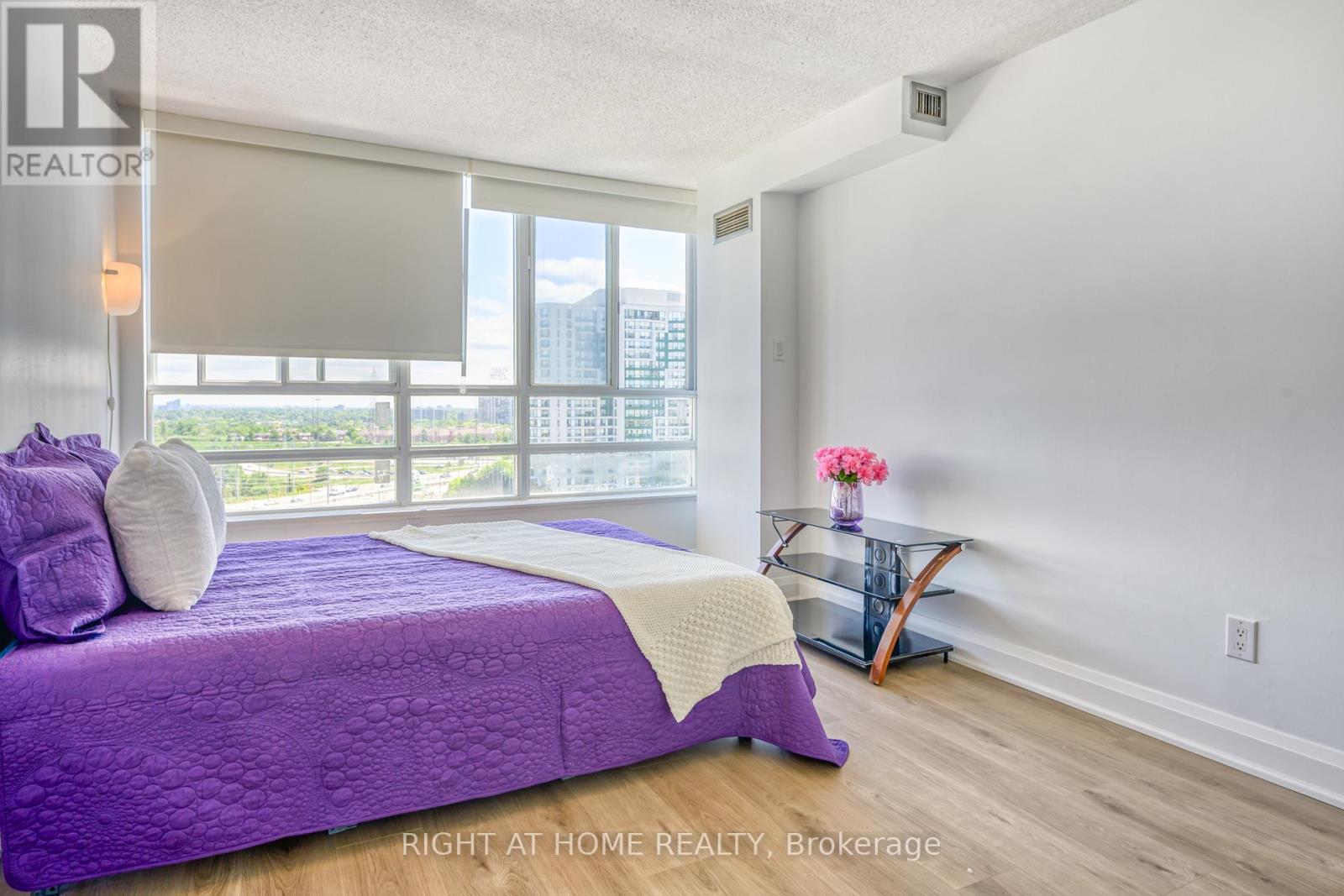1408 - 50 Kingsbridge Garden Circle, Mississauga, Ontario  L5R 1Y2 - Photo 18 - W13636050