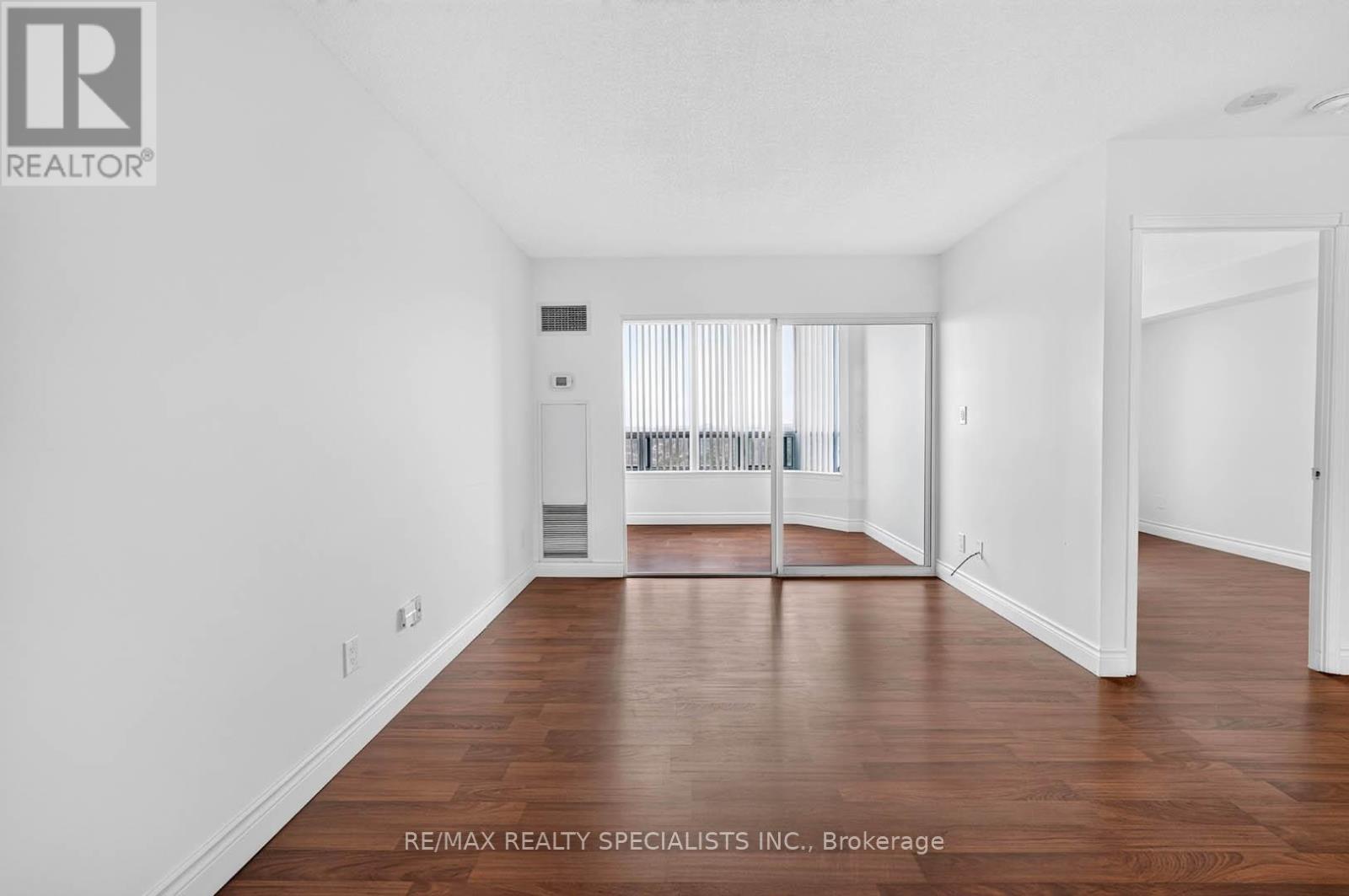 2009 - 135 Hillcrest Avenue, Mississauga, Ontario  L5B 4B1 - Photo 10 - W13636084